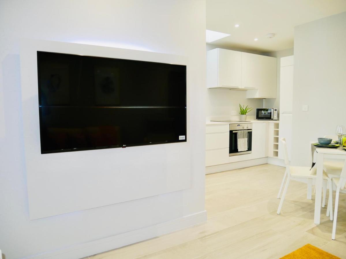 Beautiful Brand New Apartment Near The Beach Bournemouth Exterior foto
